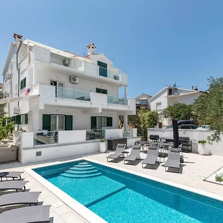 Lejlighed In Arbanija With Terrace, Air Conditioning, Wifi 5139-4 Trogir
