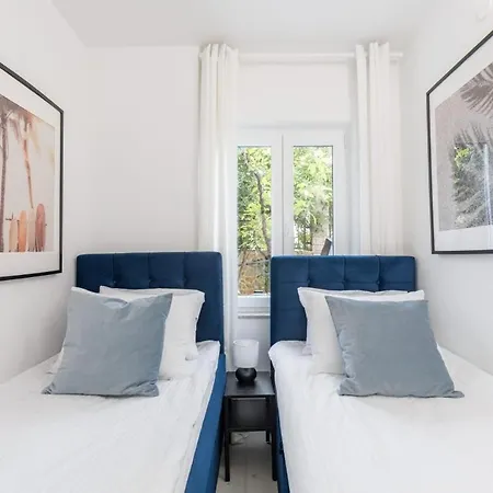 In Arbanija With Terrace, Air Conditioning, Wifi 5139-4 Lejlighed