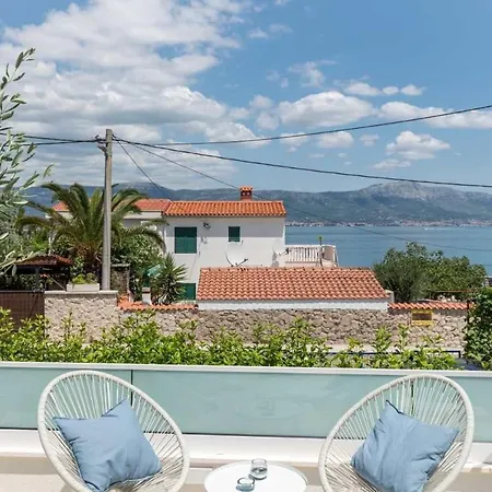 Lejlighed In Arbanija With Terrace, Air Conditioning, Wifi 5139-4 *