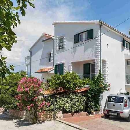In Arbanija With Terrace, Air Conditioning, Wifi 5139-4 Τρογκίρ